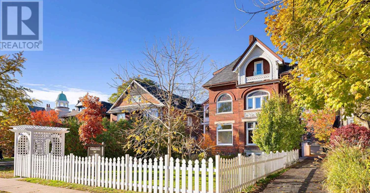 MAIN-178 High Park Avenue, Toronto, ON, M6P 2S4 - 2