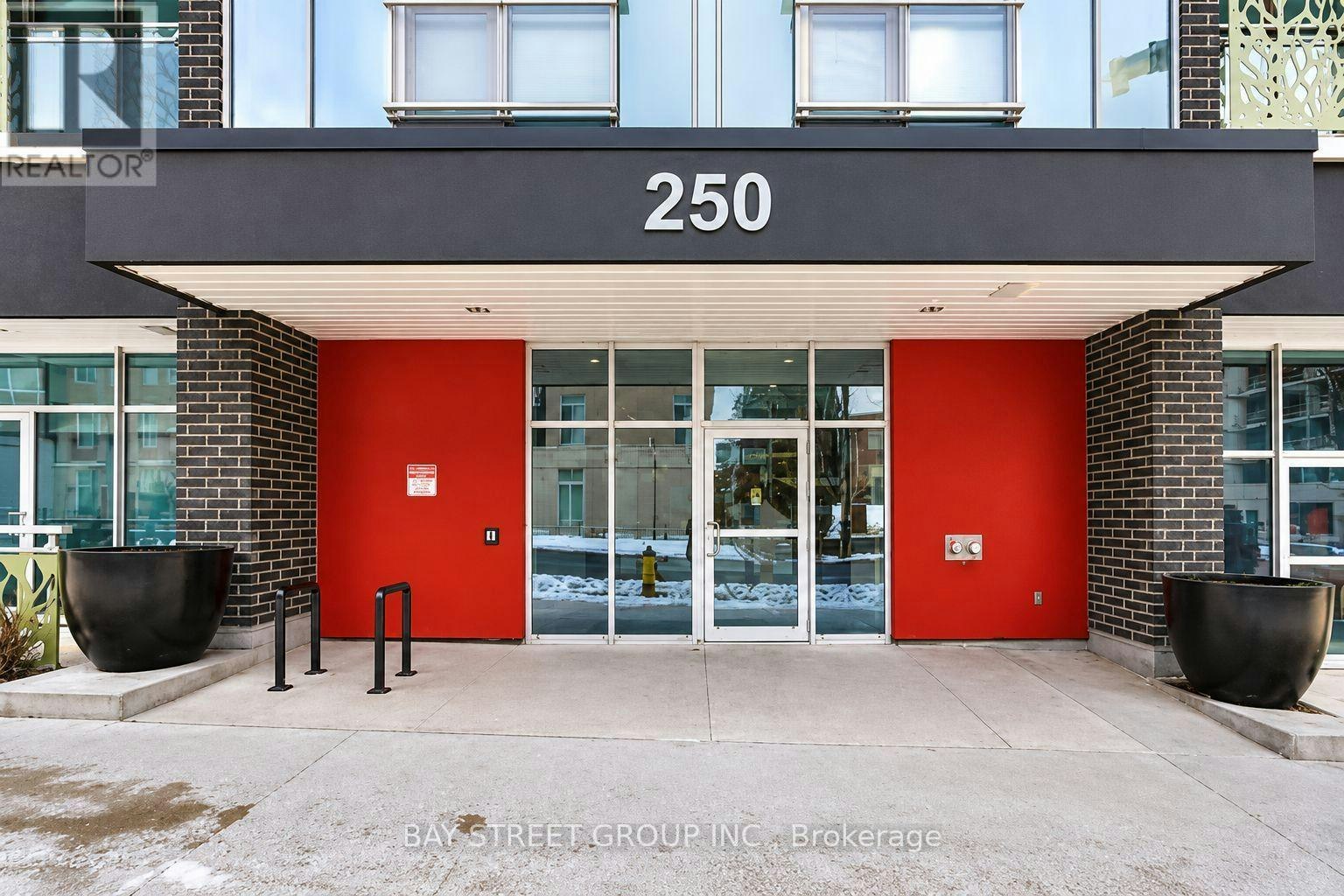 513-250 Albert Street, Waterloo, ON, N2L 0H5 - 21