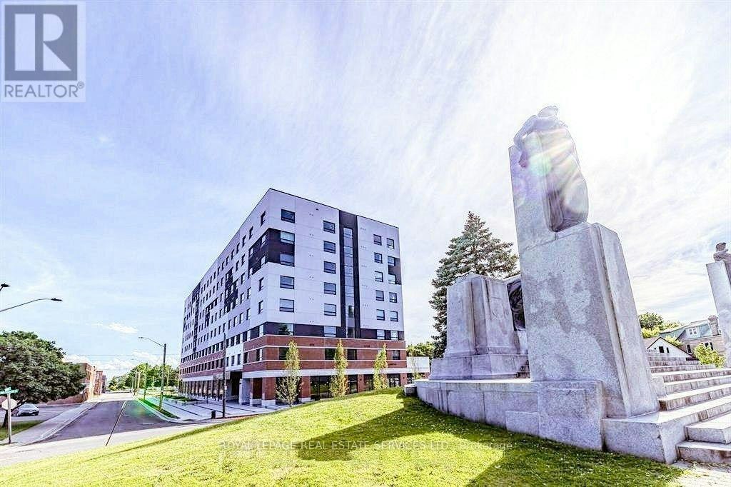 402-1 Wellington Street, Brantford, ON, N3T 2L3 - 2