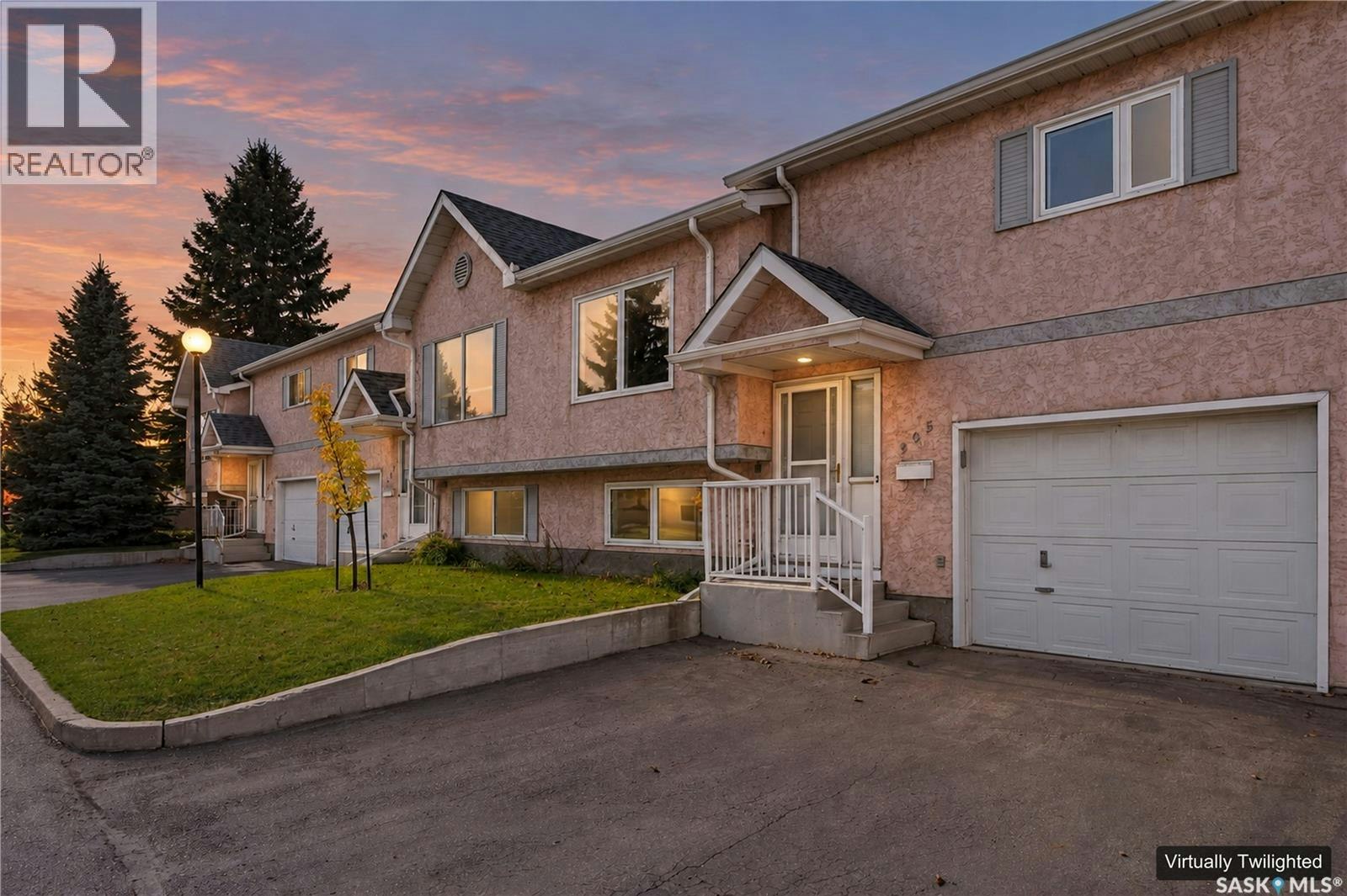 305-610 Perehudoff Crescent, Saskatoon, SK, S7N 4H5