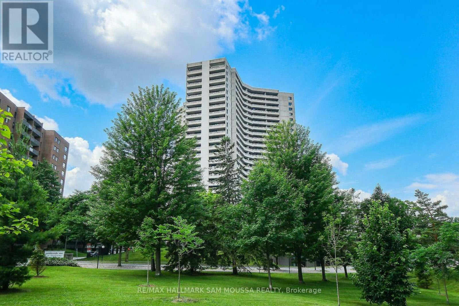 1309-1171 Ambleside Drive, Ottawa, ON, K2B 8E1 - 2