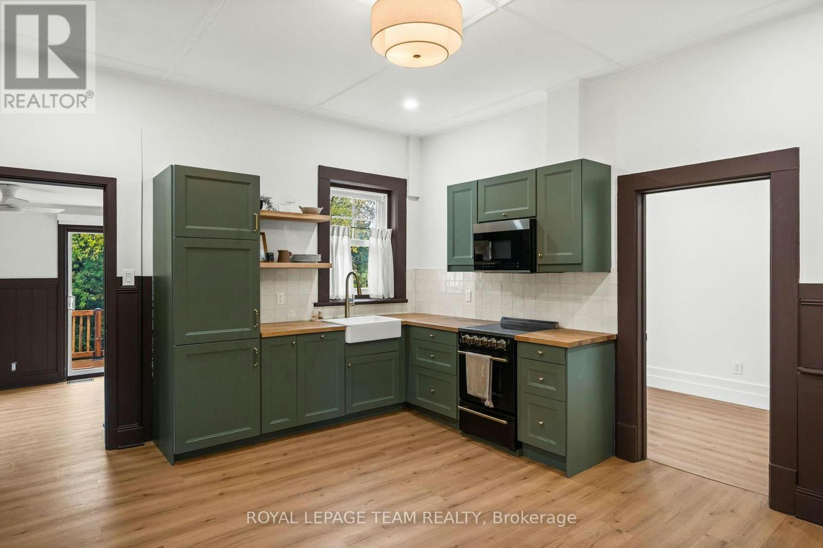 5584 Manotick Main Street, Manotick, ON, K4M 1A4 - 10