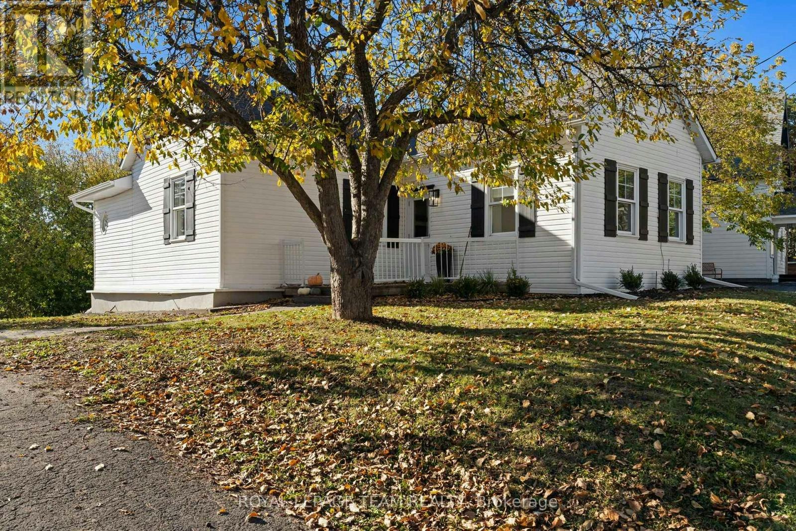 5584 Manotick Main Street, Manotick, ON, K4M 1A4 - 3