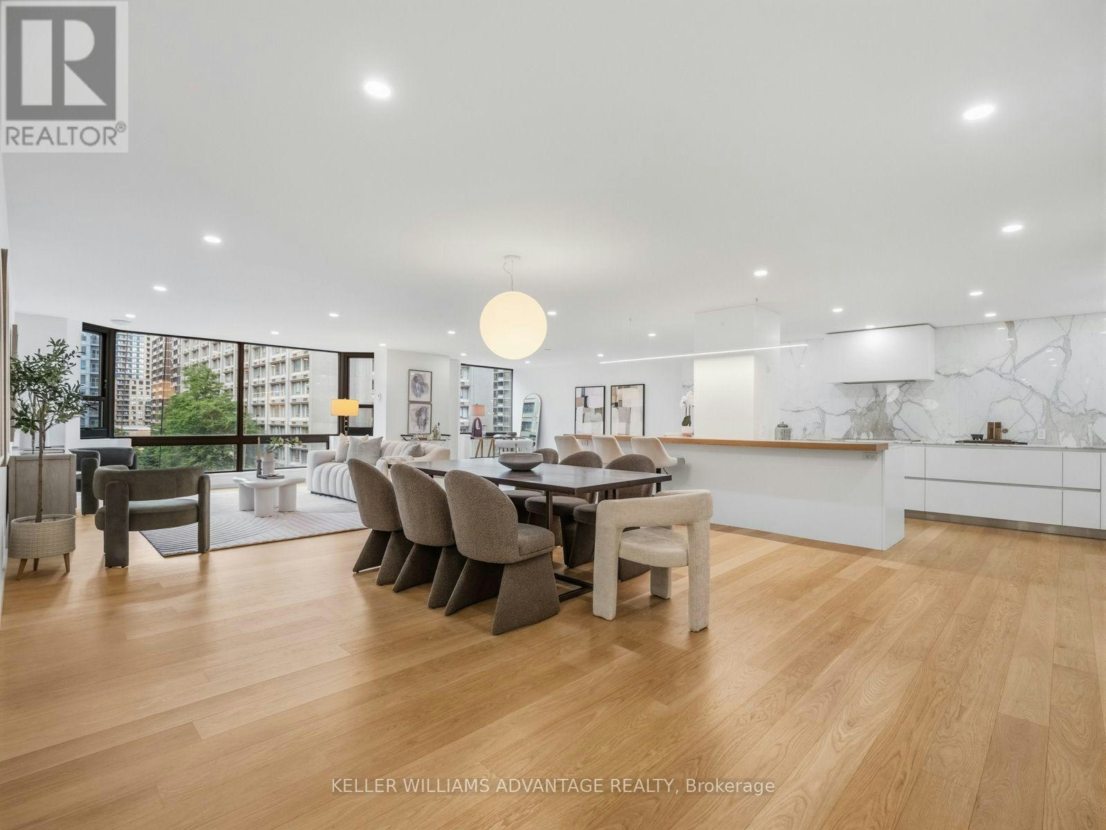1002-1166 Bay Street, Toronto, ON, M5S 2X8
