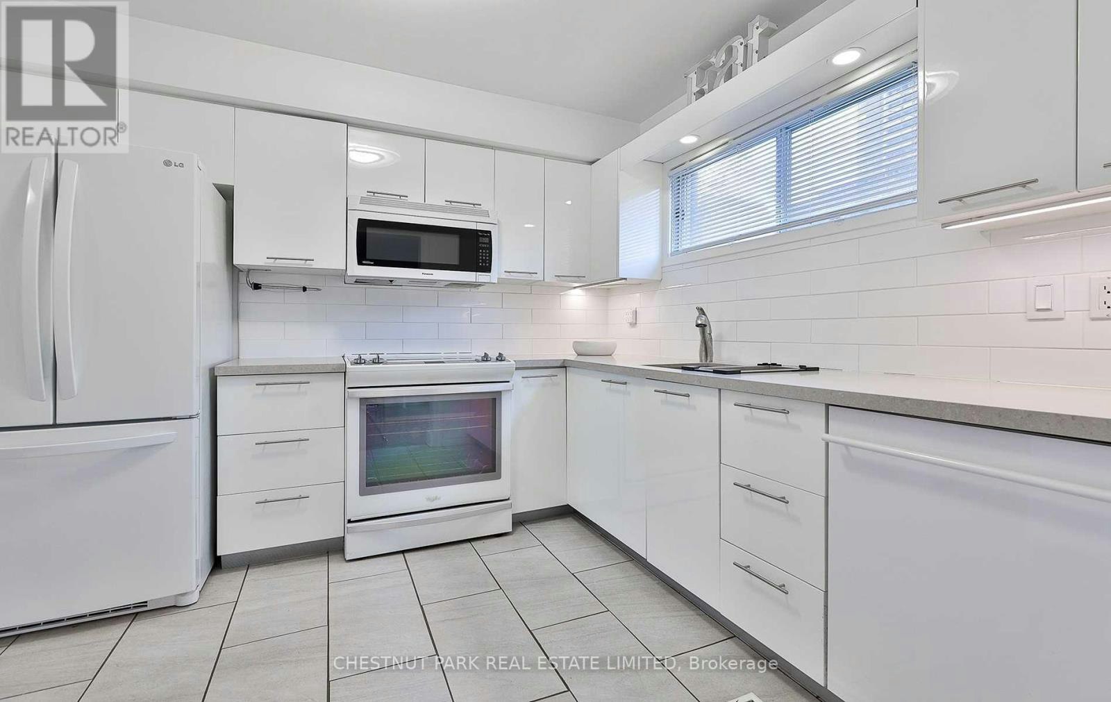 108 Belmont Street, Toronto, ON, M5R 1P8 - 11