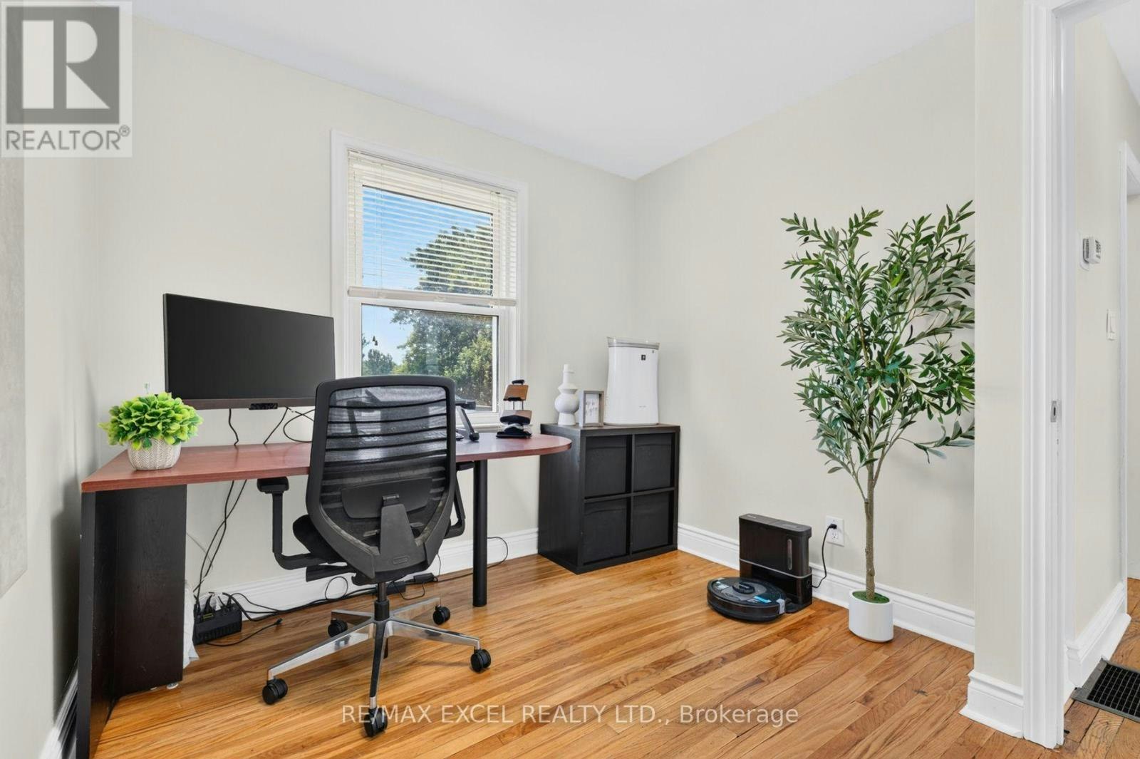 23 Kawartha Avenue, Oshawa, ON, L1H 3Y7 - 24