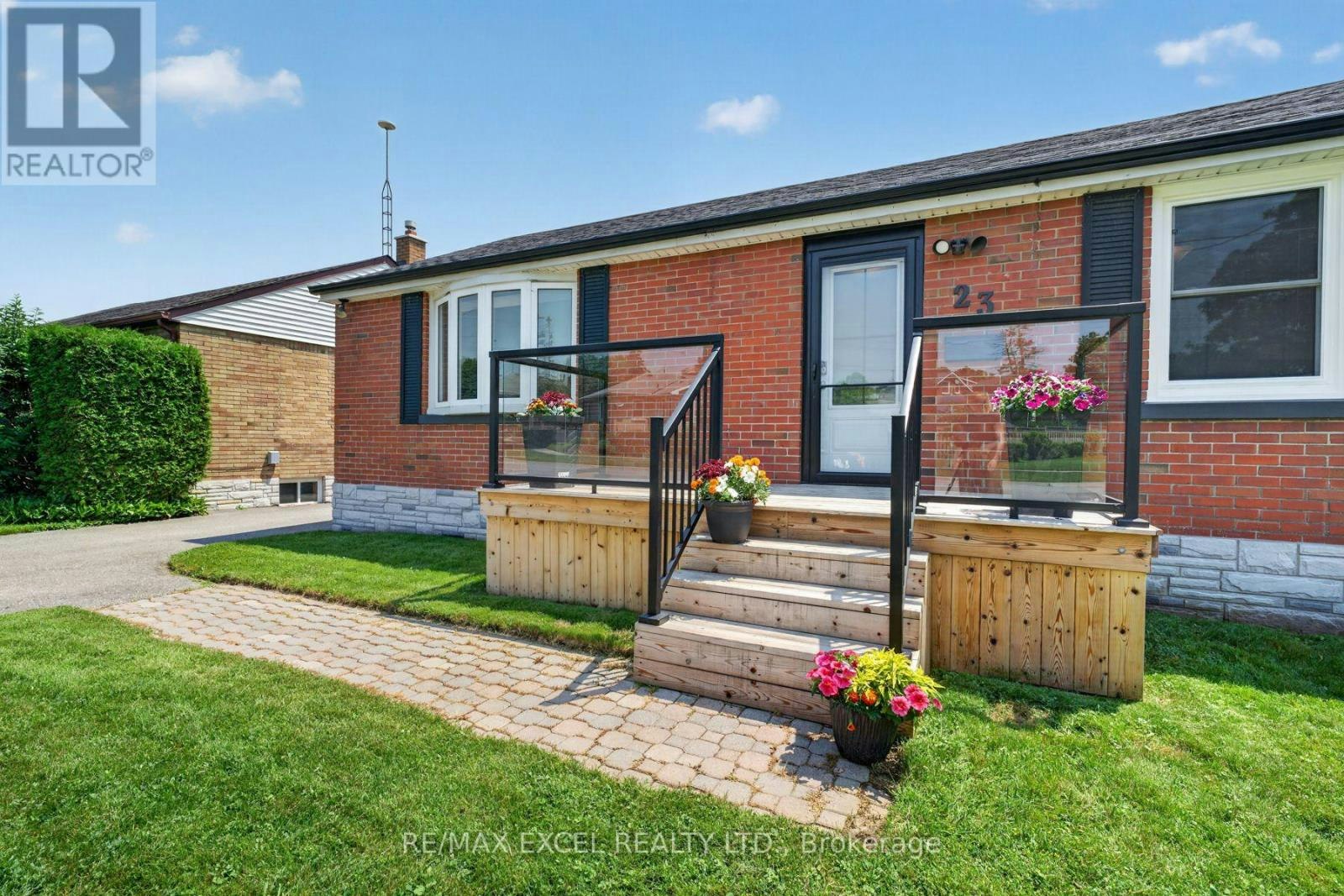 23 Kawartha Avenue, Oshawa, ON, L1H 3Y7 - 4