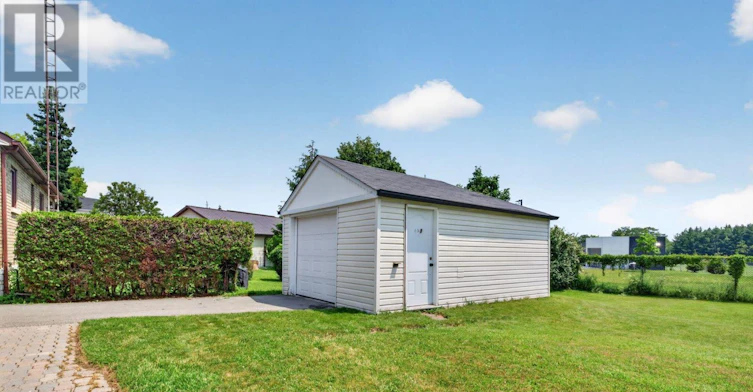23 Kawartha Avenue, Oshawa, ON, L1H 3Y7 - 31