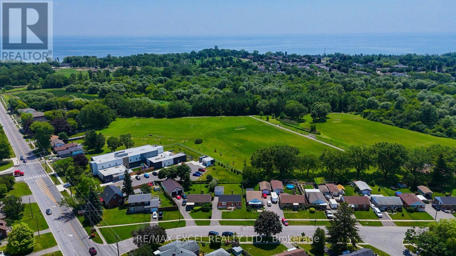 23 Kawartha Avenue, Oshawa, ON, L1H 3Y7 - 36