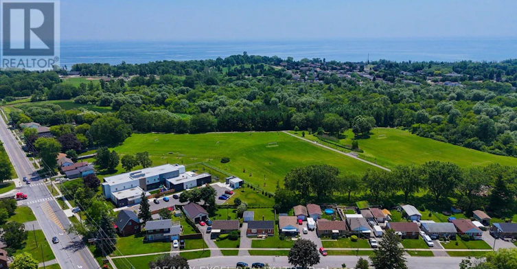 23 Kawartha Avenue, Oshawa, ON, L1H 3Y7 - 36