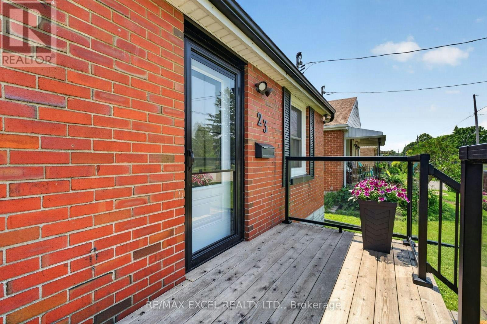 23 Kawartha Avenue, Oshawa, ON, L1H 3Y7 - 5
