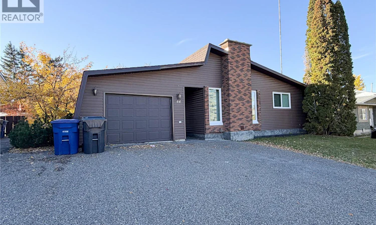 64 Dunfield Crescent
