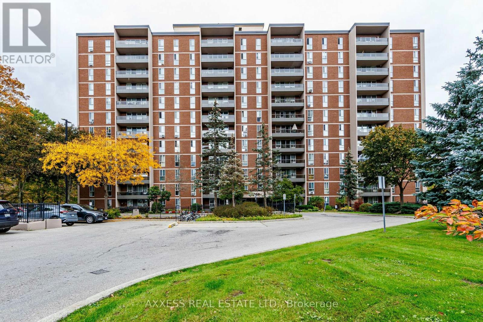902-1968 Main Street W, Hamilton, ON, L8S 1J7