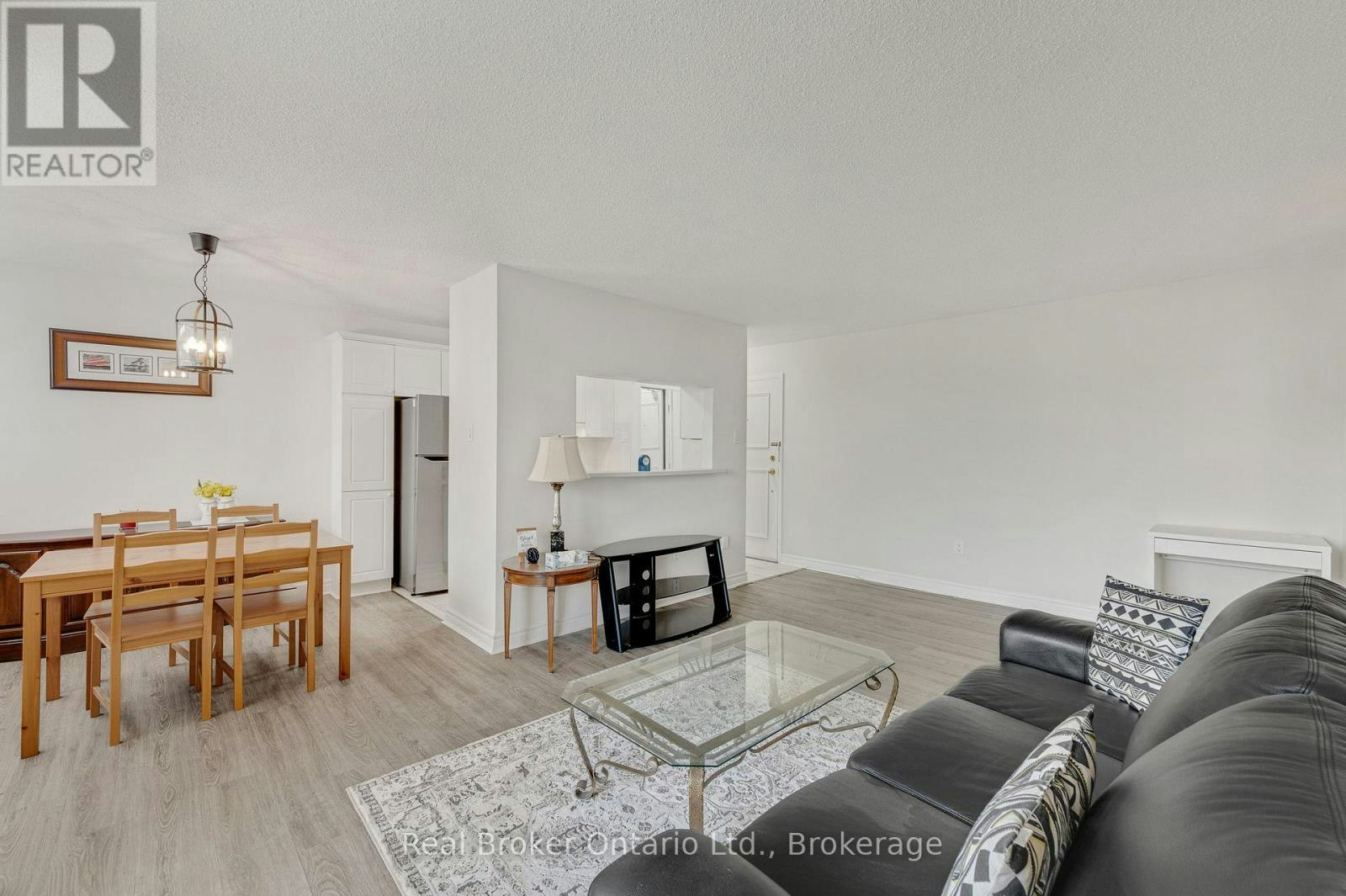 802-1950 Main Street W, Hamilton, ON, L8S 4M9