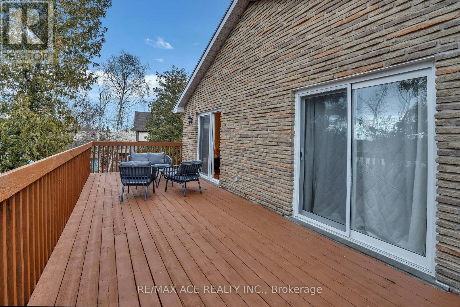 52 Beach Road WEST, Clarington, ON, L1C 7B7 - 32