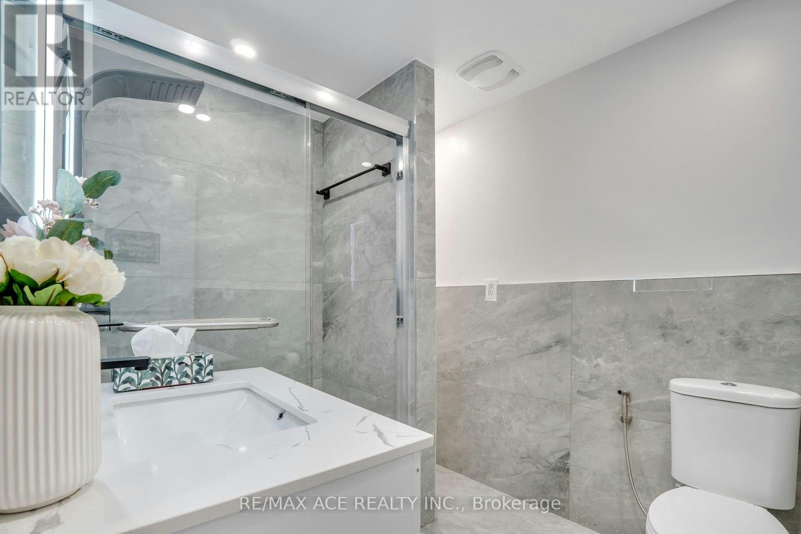 52 Beach Road WEST, Clarington, ON, L1C 7B7 - 47