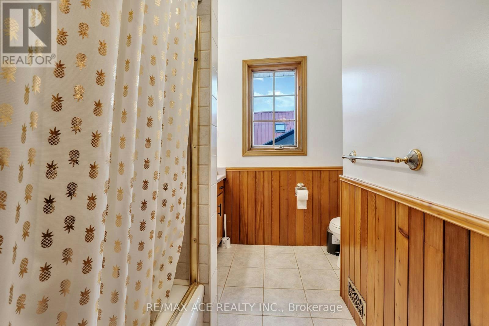 52 Beach Road WEST, Clarington, ON, L1C 7B7 - 36