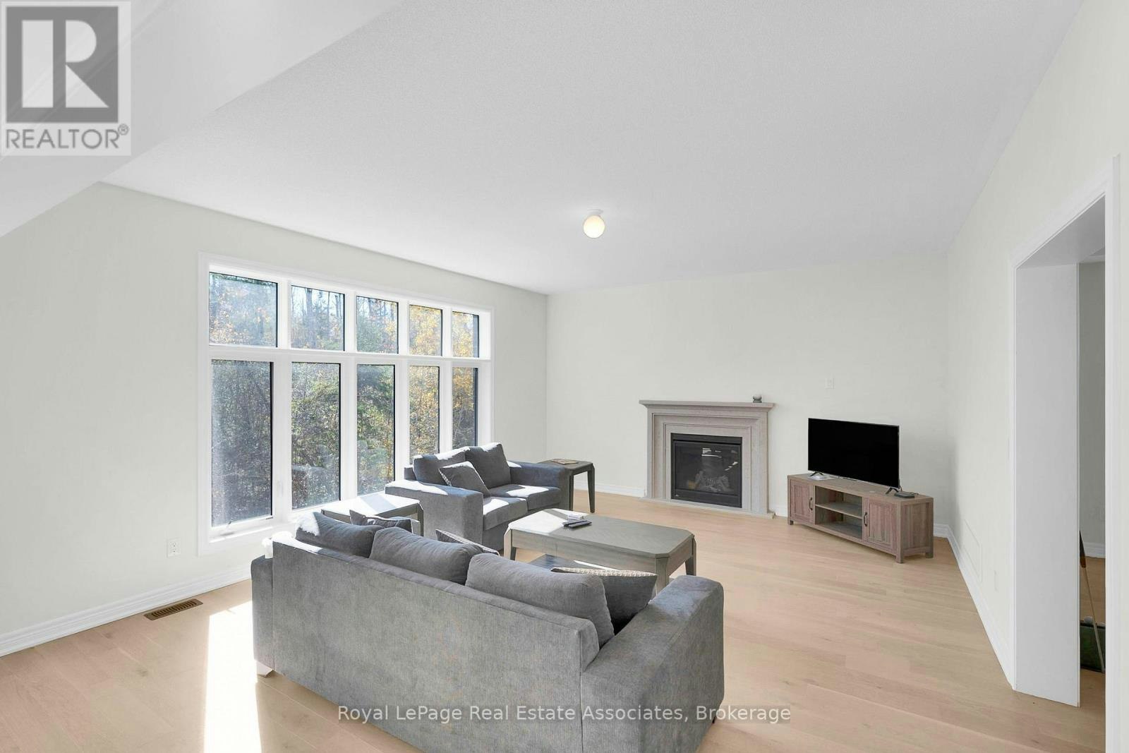 1418 Davis Loop, Innisfil, ON, L0L 1W0 - 12