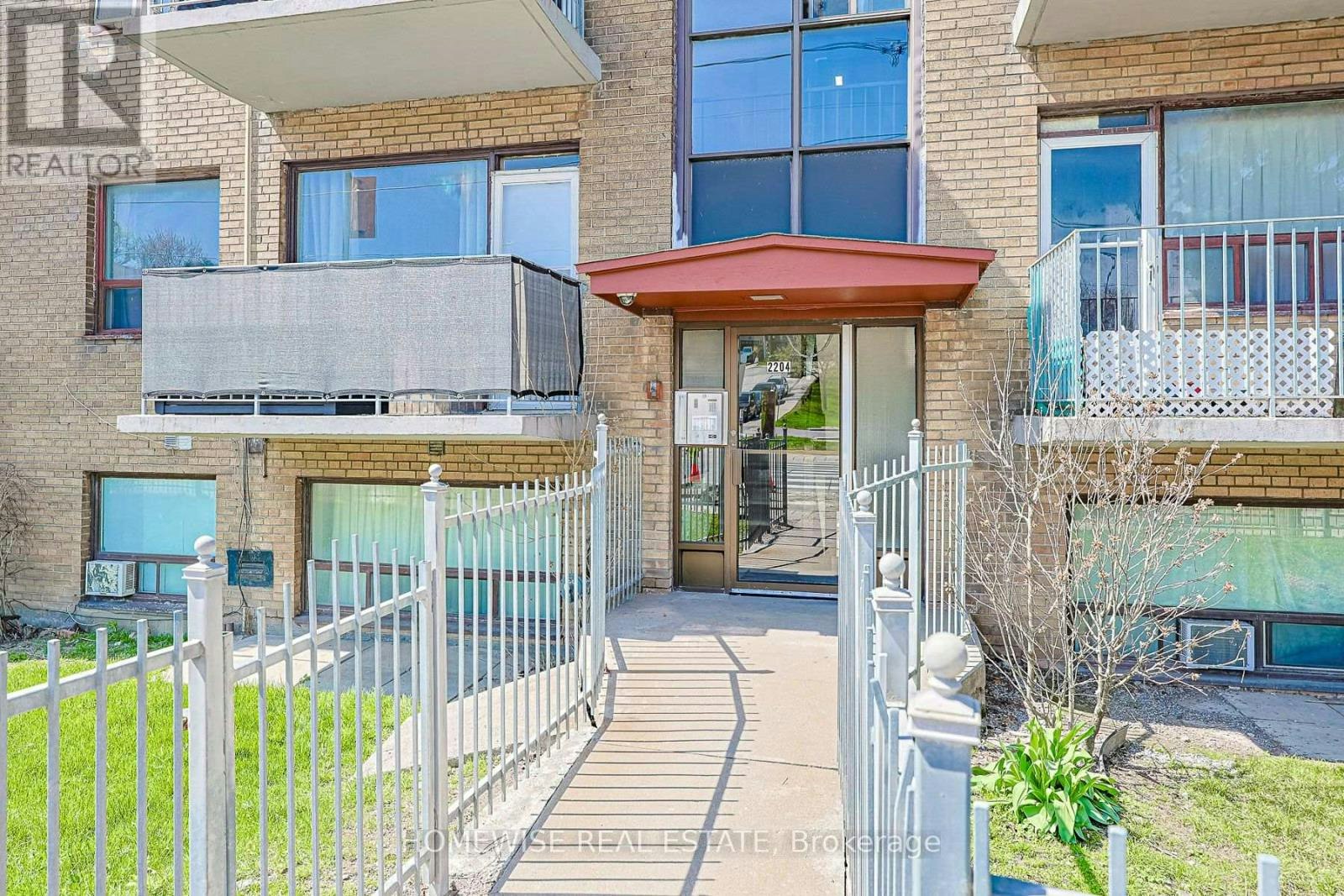 207-2204 Dufferin Street, Toronto, ON, M6E 3R8 - 2