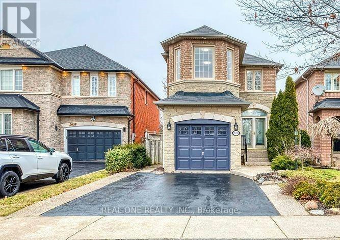 2093 Shorncliffe Boulevard, Oakville, ON, L6M 3N8