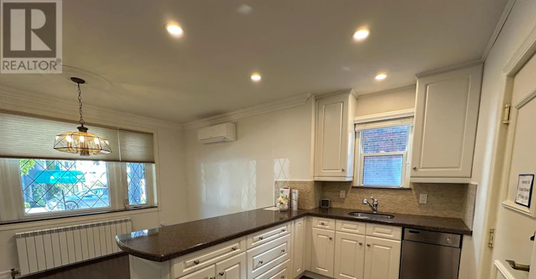 1-27 Mossom Road W, Toronto, ON, M6S 1L9 - 2
