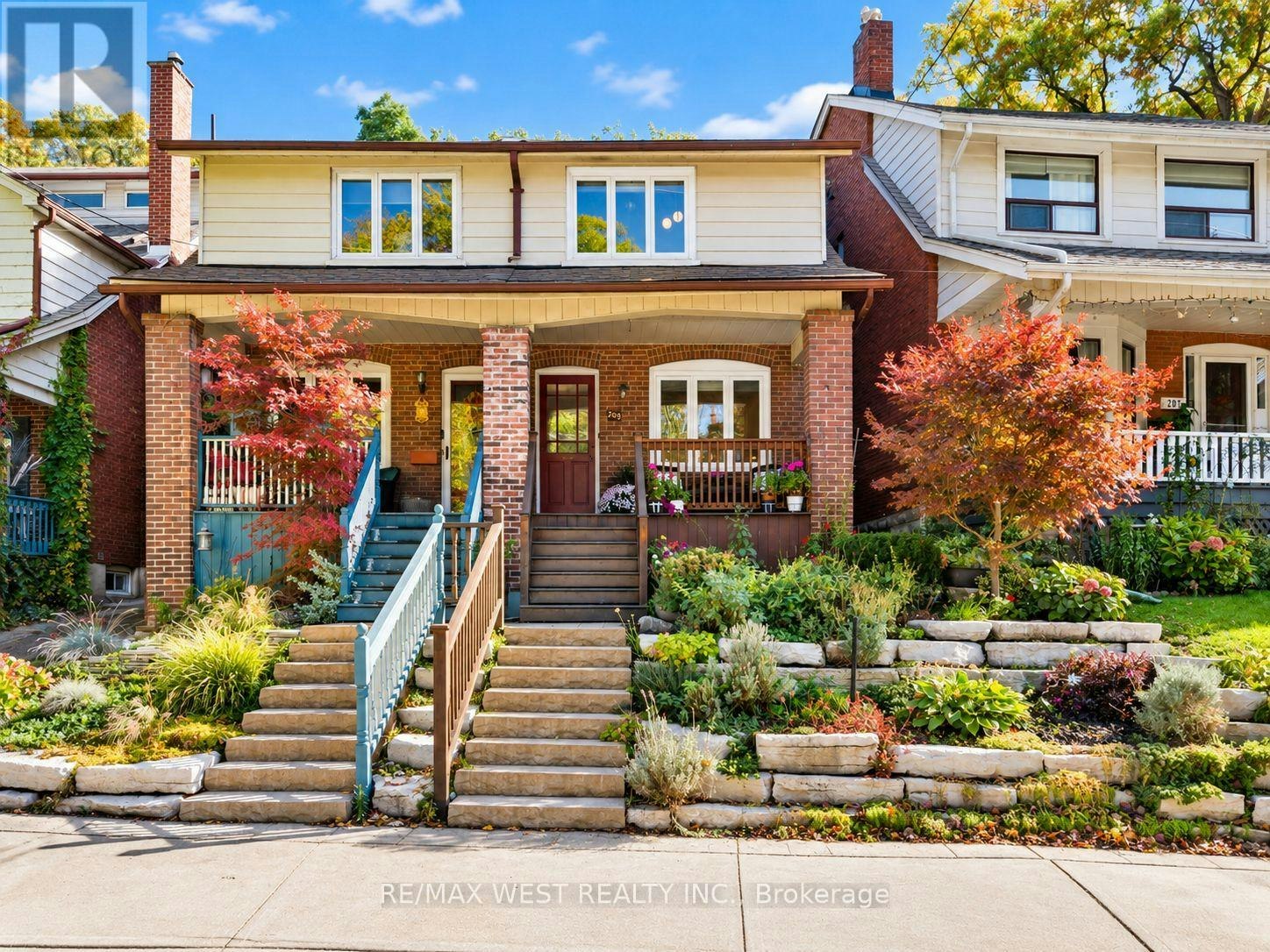 209 Clendenan Avenue, Toronto, ON, M6P 2W9