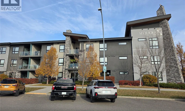 216-235 Evergreen Square