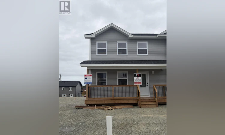 7 Carol Crescent