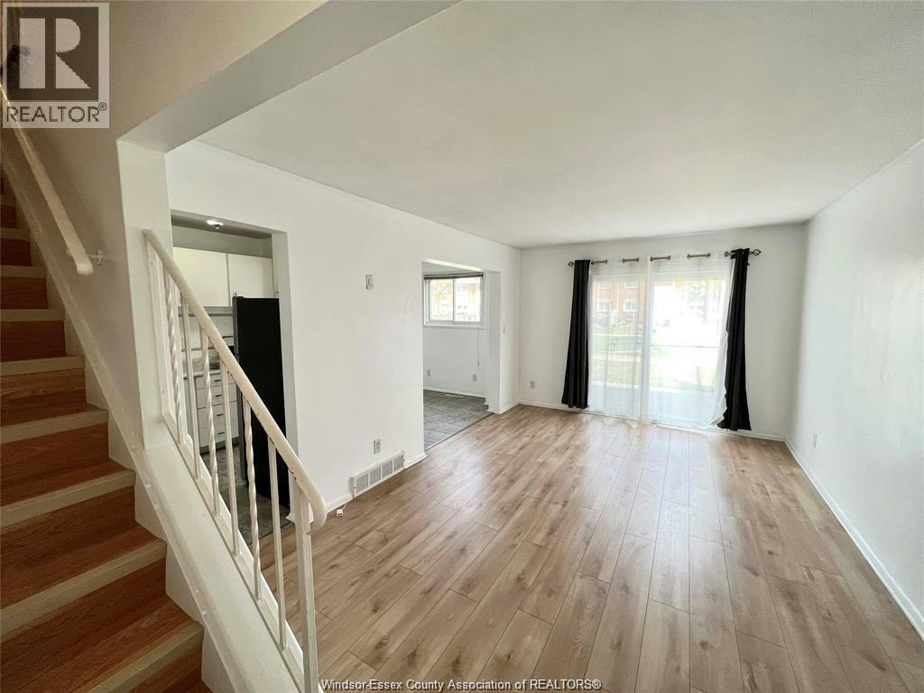 81-1800 Columbia Court, Windsor, ON, N9E 1B1 - 5