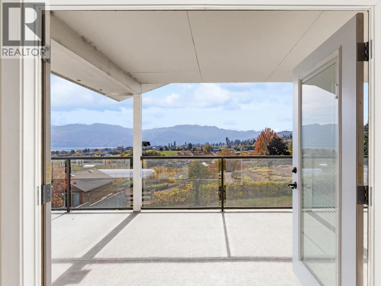 2582 Neufeld Crescent, Westbank, BC, V4T 1P2