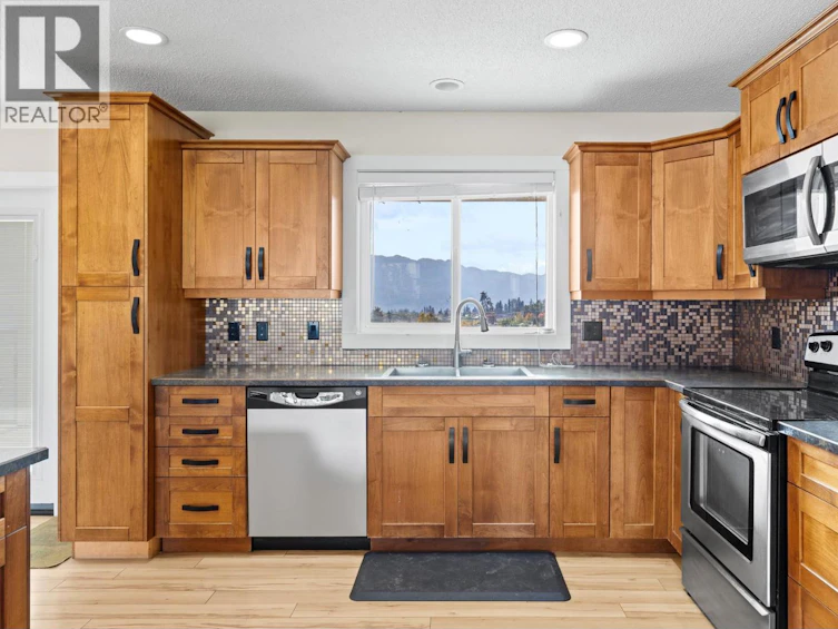 2582 Neufeld Crescent, Westbank, BC, V4T 1P2 - 14