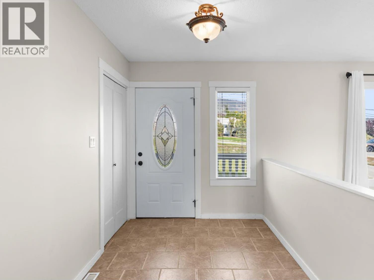 2582 Neufeld Crescent, Westbank, BC, V4T 1P2 - 4