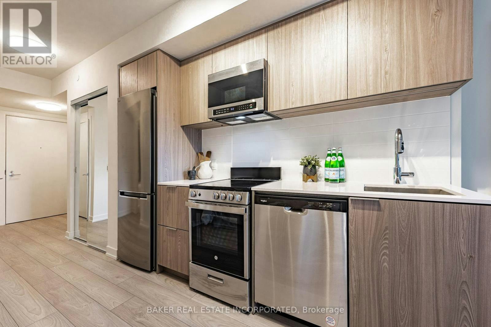 1112-223 Redpath Avenue, Toronto, ON, M4P 0E8 - 6