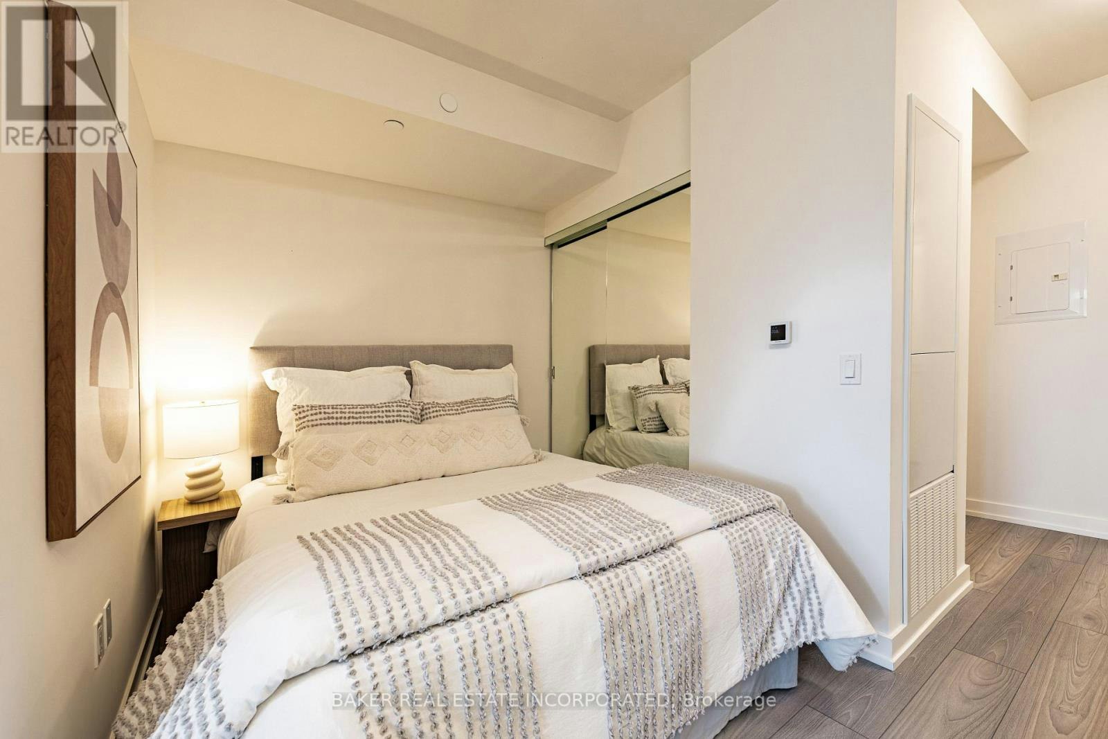 1112-223 Redpath Avenue, Toronto, ON, M4P 0E8 - 4