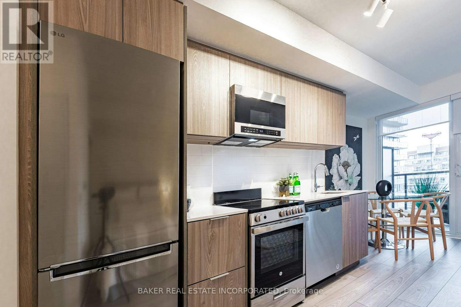 1112-223 Redpath Avenue, Toronto, ON, M4P 0E8 - 7