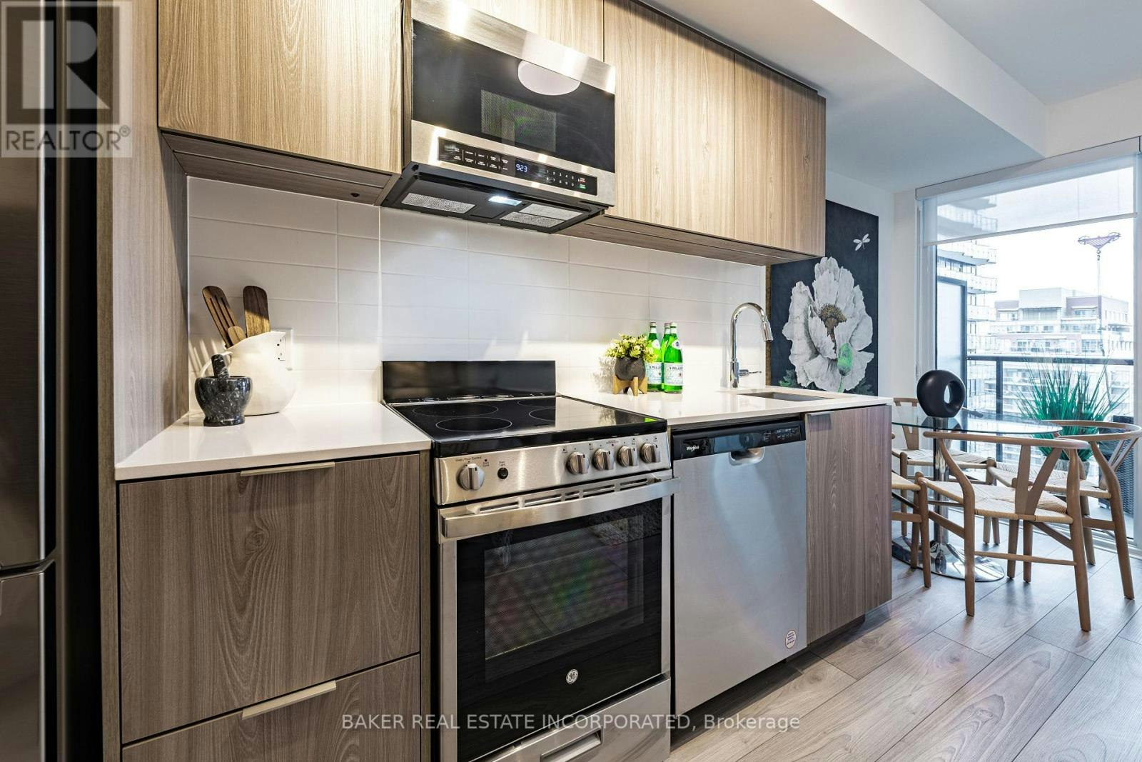 1112-223 Redpath Avenue, Toronto, ON, M4P 0E8 - 21