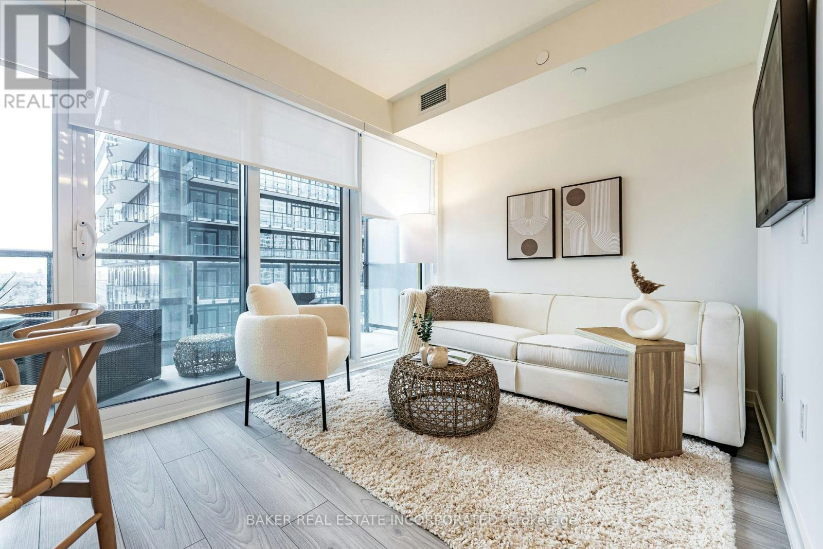 1112-223 Redpath Avenue, Toronto, ON, M4P 0E8