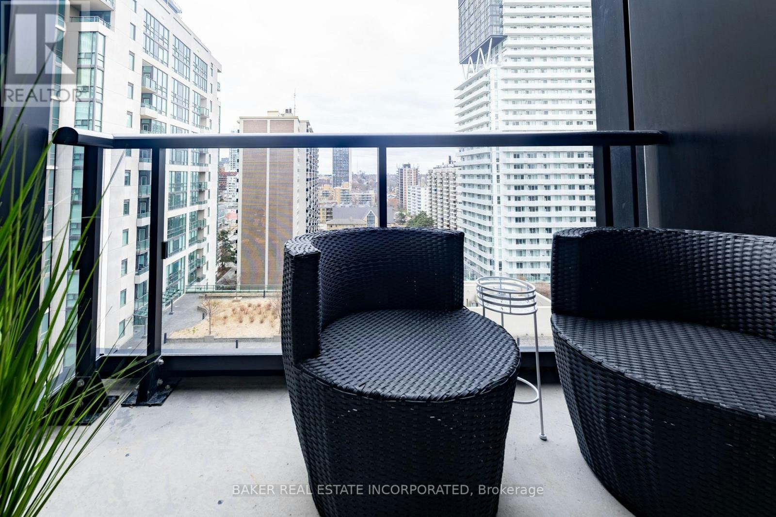 1607-223 Redpath Avenue, Toronto, ON, M4P 0E8 - 7