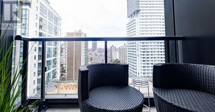 1607-223 Redpath Avenue, Toronto, ON, M4P 0E8 - 7