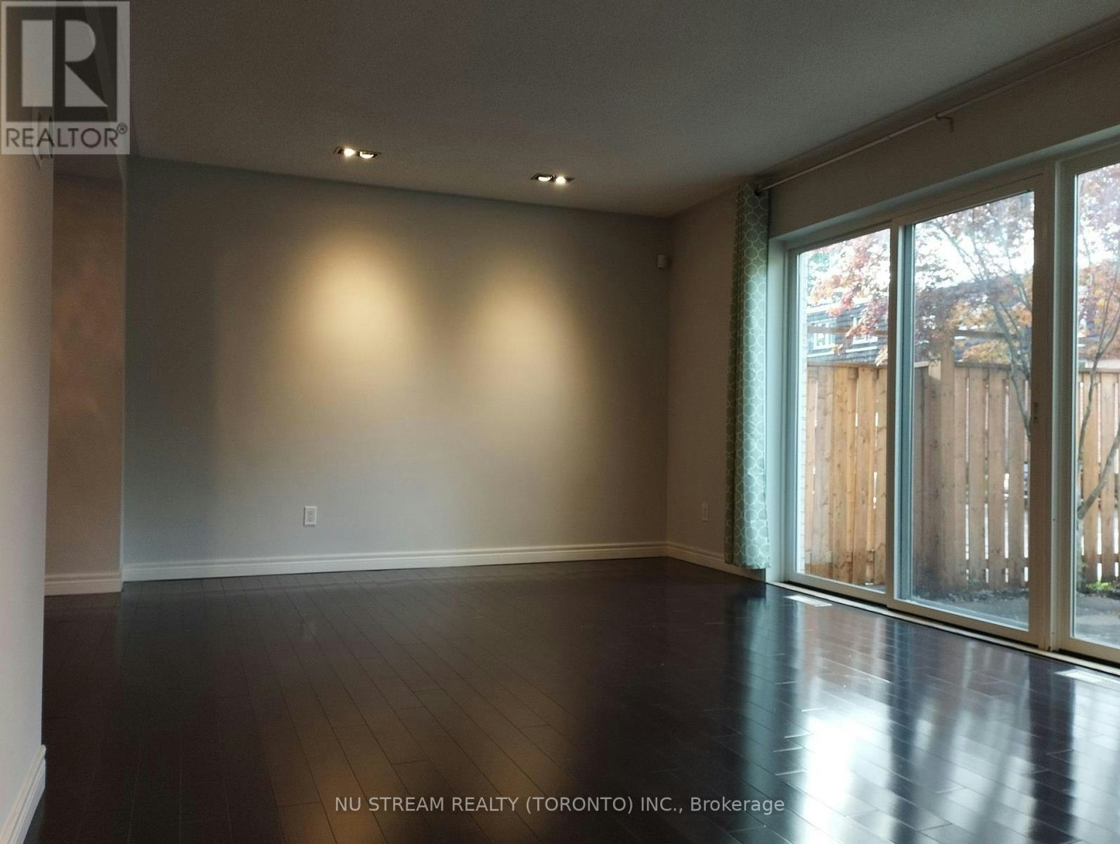 20 Scenic Mill Way, Toronto, ON, M2L 1S3 - 2