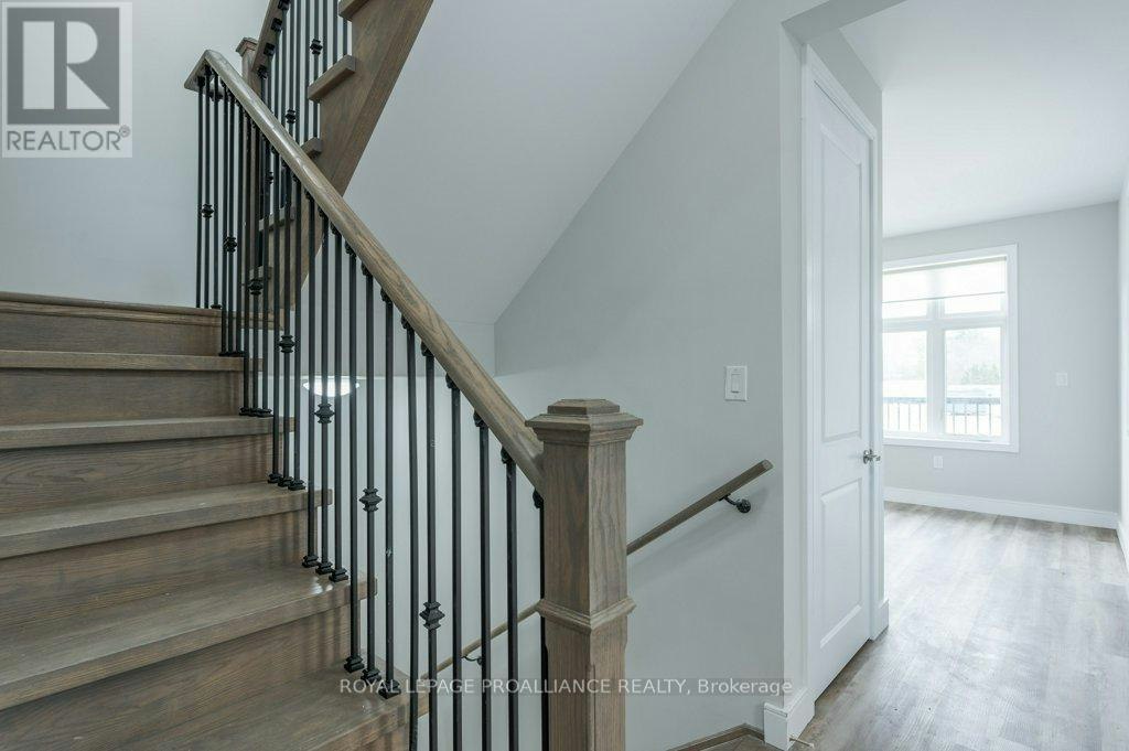 16-550 Brealey Drive, Peterborough, ON, K9K 2R8 - 8