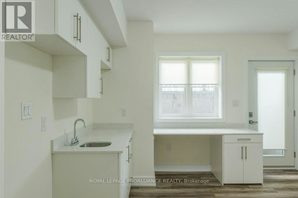 16-550 Brealey Drive, Peterborough, ON, K9K 2R8 - 43