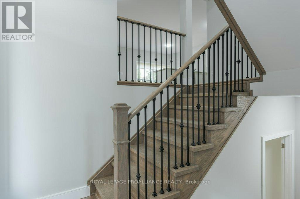 16-550 Brealey Drive, Peterborough, ON, K9K 2R8 - 7