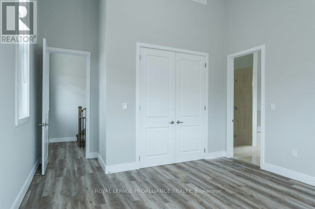 16-550 Brealey Drive, Peterborough, ON, K9K 2R8 - 24