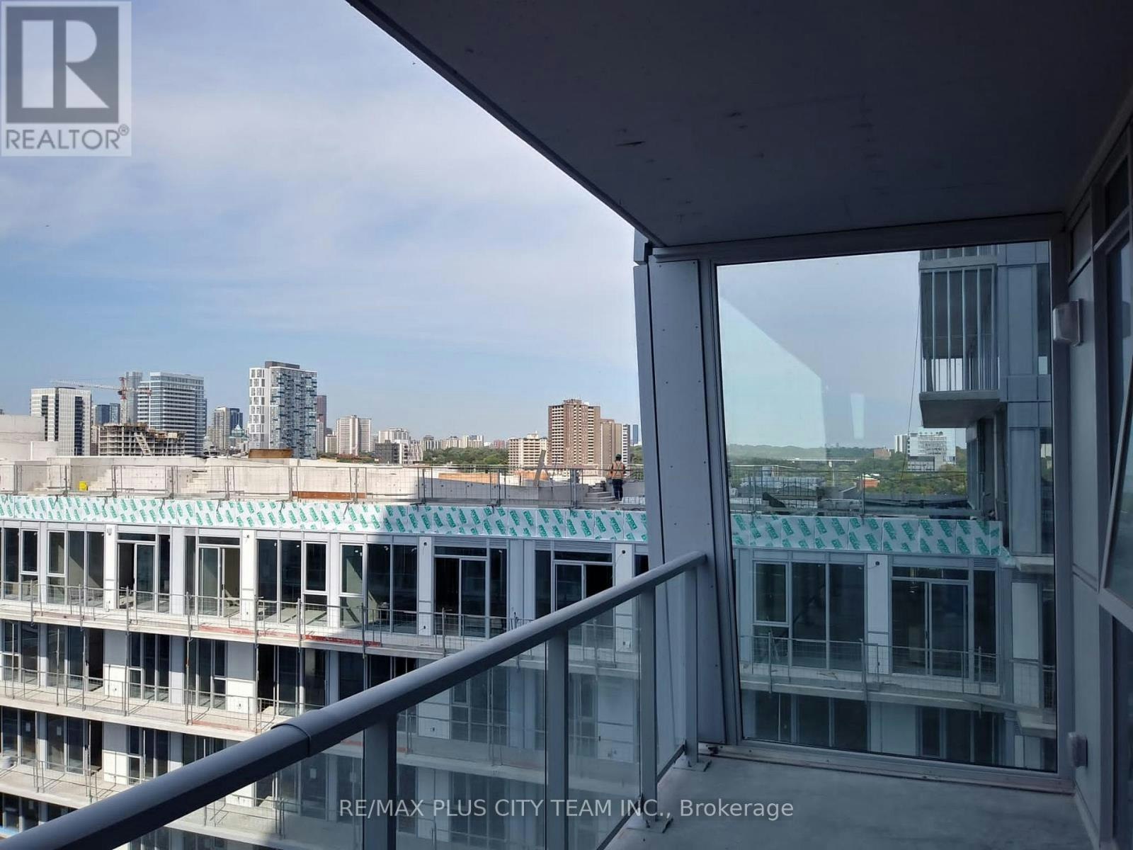 1110-15 Baseball Place, Toronto, ON, M4M 0E7 - 11