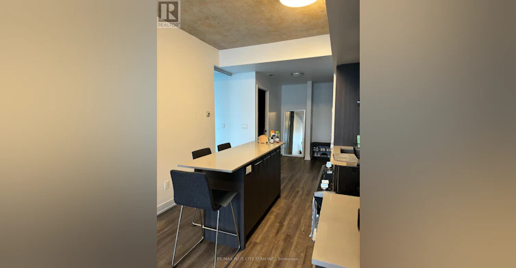 1110-15 Baseball Place, Toronto, ON, M4M 0E7 - 3
