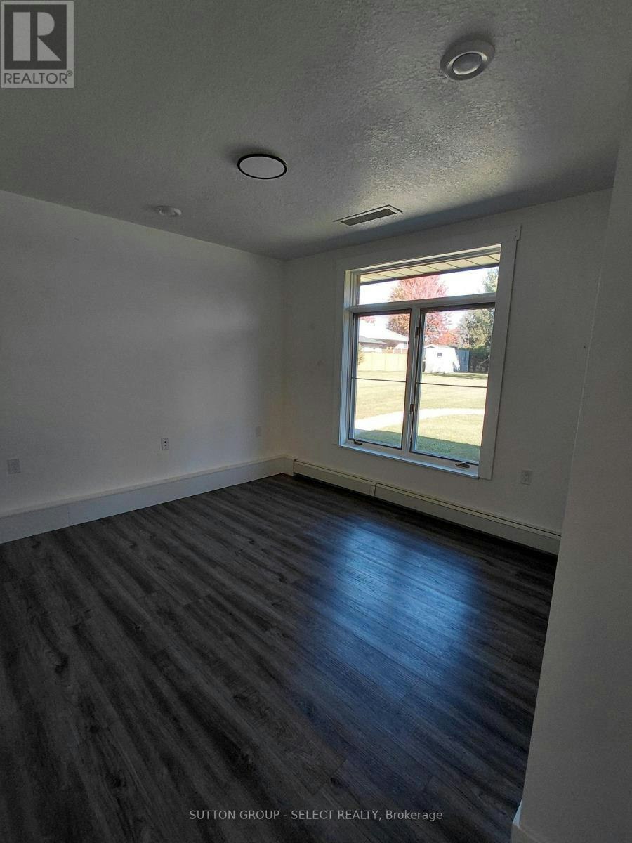 14-184 Napier Street, West Perth, ON, N0K 1N0 - 9