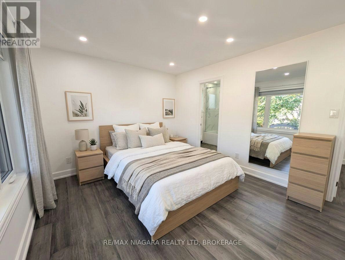 2474 Bridge Road, Oakville, ON, L6L 2H2 - 11