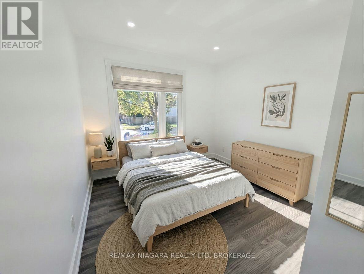 2474 Bridge Road, Oakville, ON, L6L 2H2 - 21