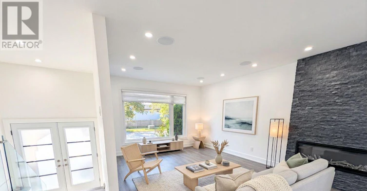 2474 Bridge Road, Oakville, ON, L6L 2H2 - 3